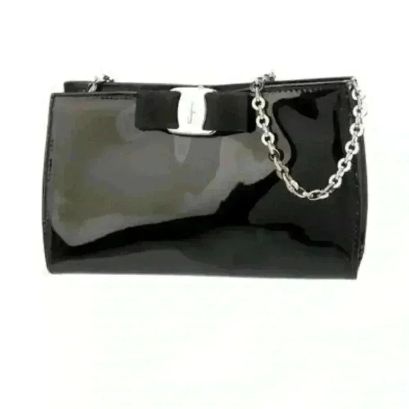 Salvatore Ferragamo
Vara Bow Chain Evening Bag Patent Small - Picture 3 of 8